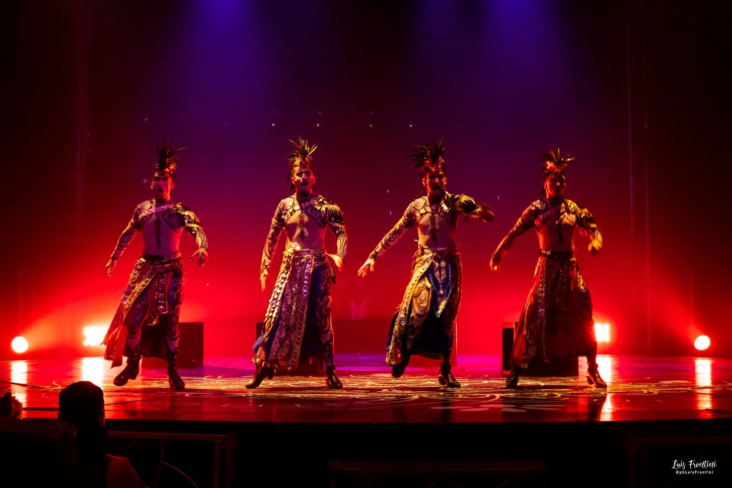 Cirque Nou production photography