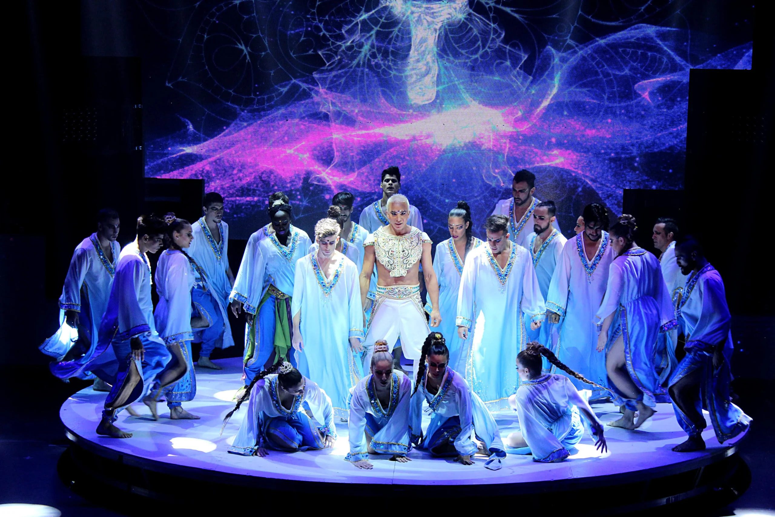Cirque Nou production photography