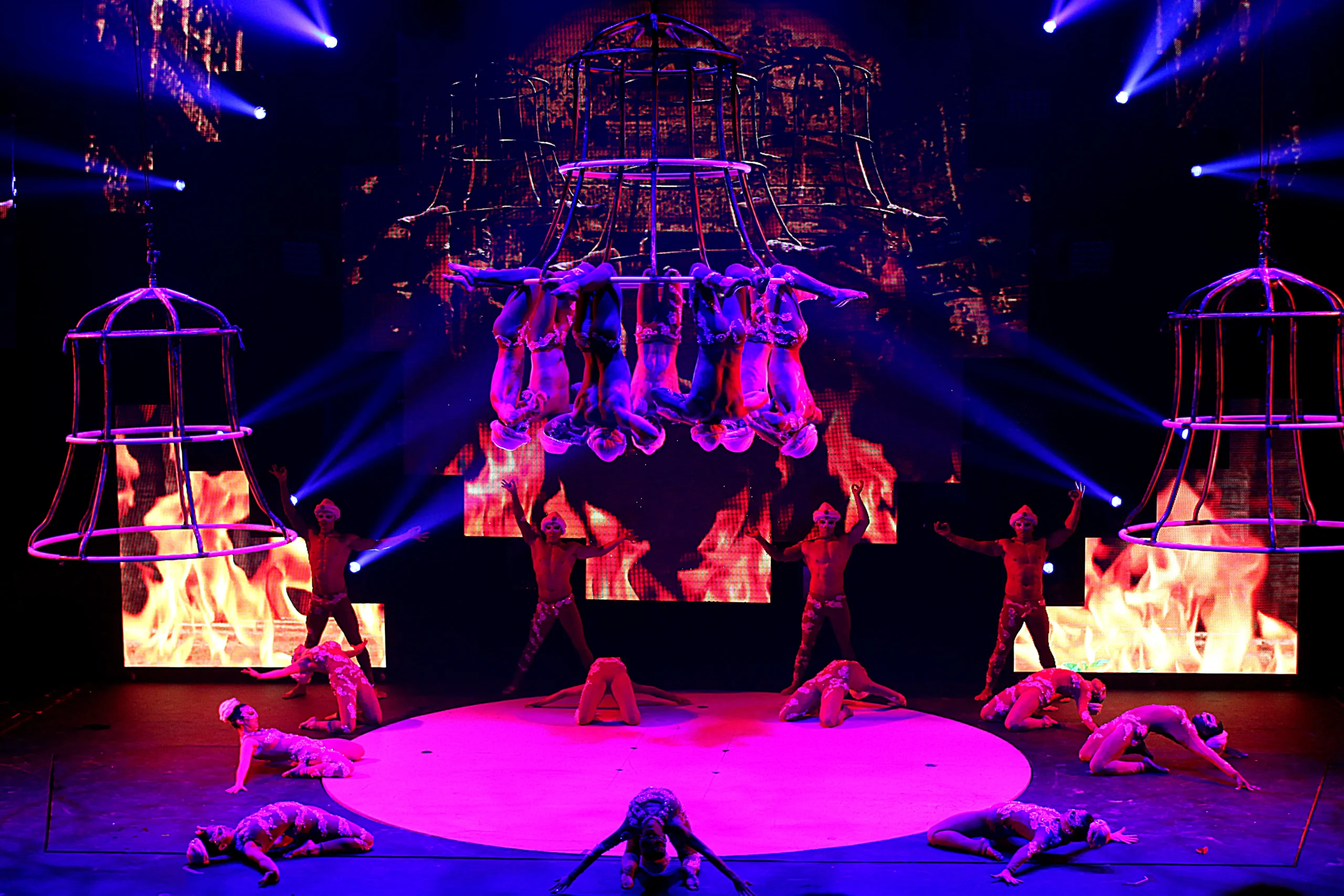 Cirque Nou production photography